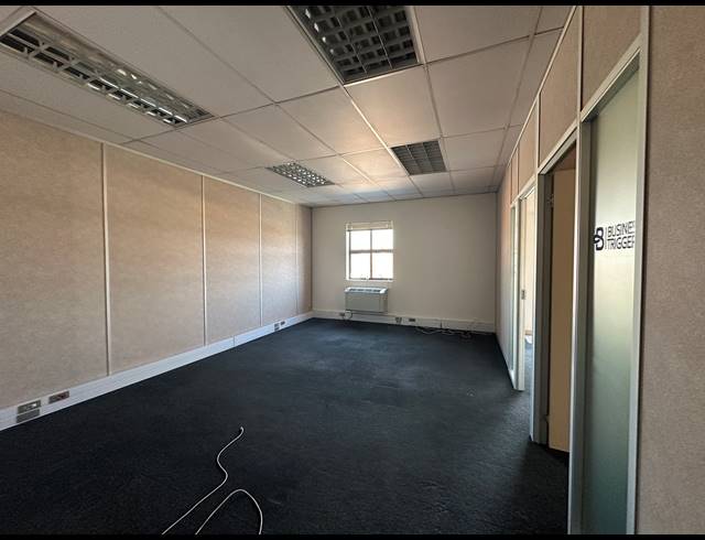 65M² OFFICE TO LET IN HIGHVELD TECHNOPARK